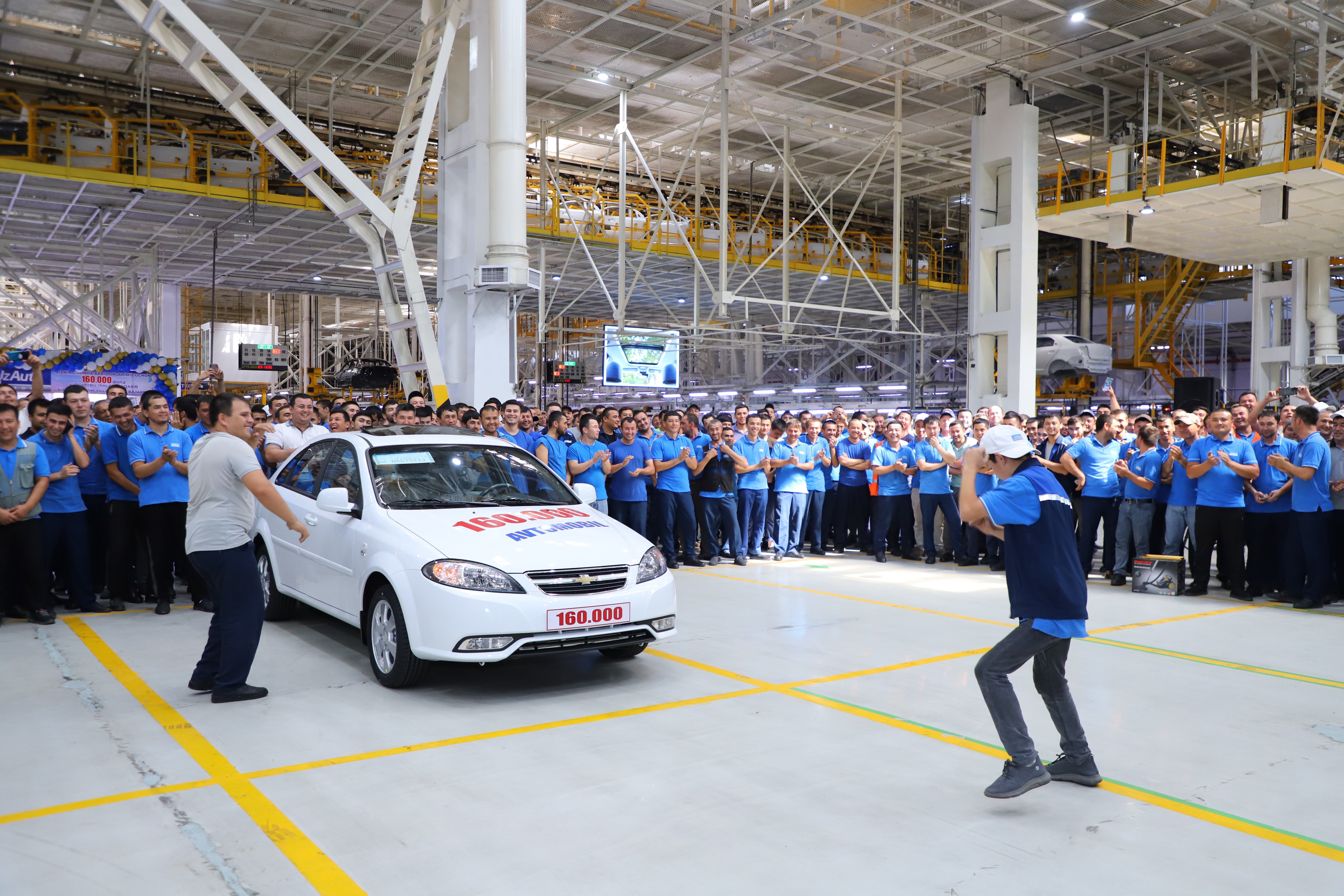 Выпуск 160 тысячного автомобиля. Репортаж телеканала Milliy