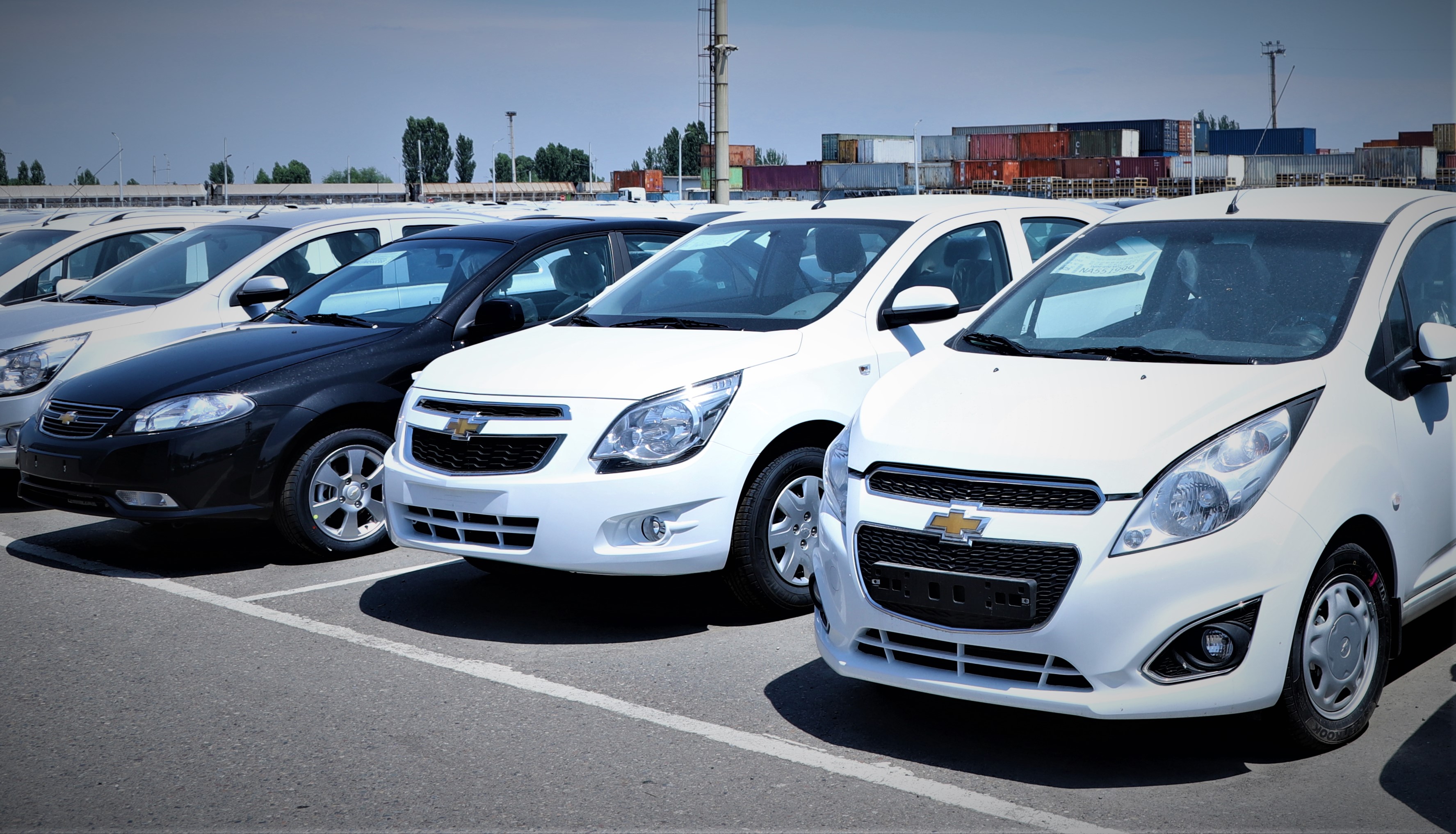 UzAuto расширяет сотрудничество с Азербайджаном