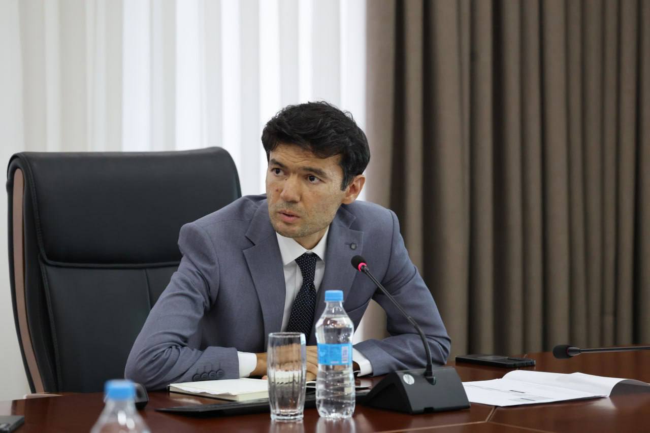 “O‘zavtosanoat” AJda hujjatlar ijrosi bo‘yicha iqtisodiy o‘qish tashkil etildi